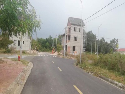 CHÍNH CHỦ CẦN BÁN ĐẤT XÂY BIỆT THỰ NGAY PHƯỜNG LONG TÂM  LH: 0907230179.
